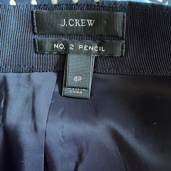 JCrew No.2 pencil skirt size 6p Navy and white polka dot pencil skirt. - Picture 4 of 7